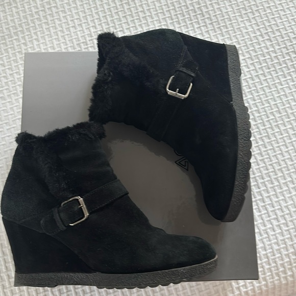 Aquatalia black suede wedge booties, size 9. - Picture 1 of 6